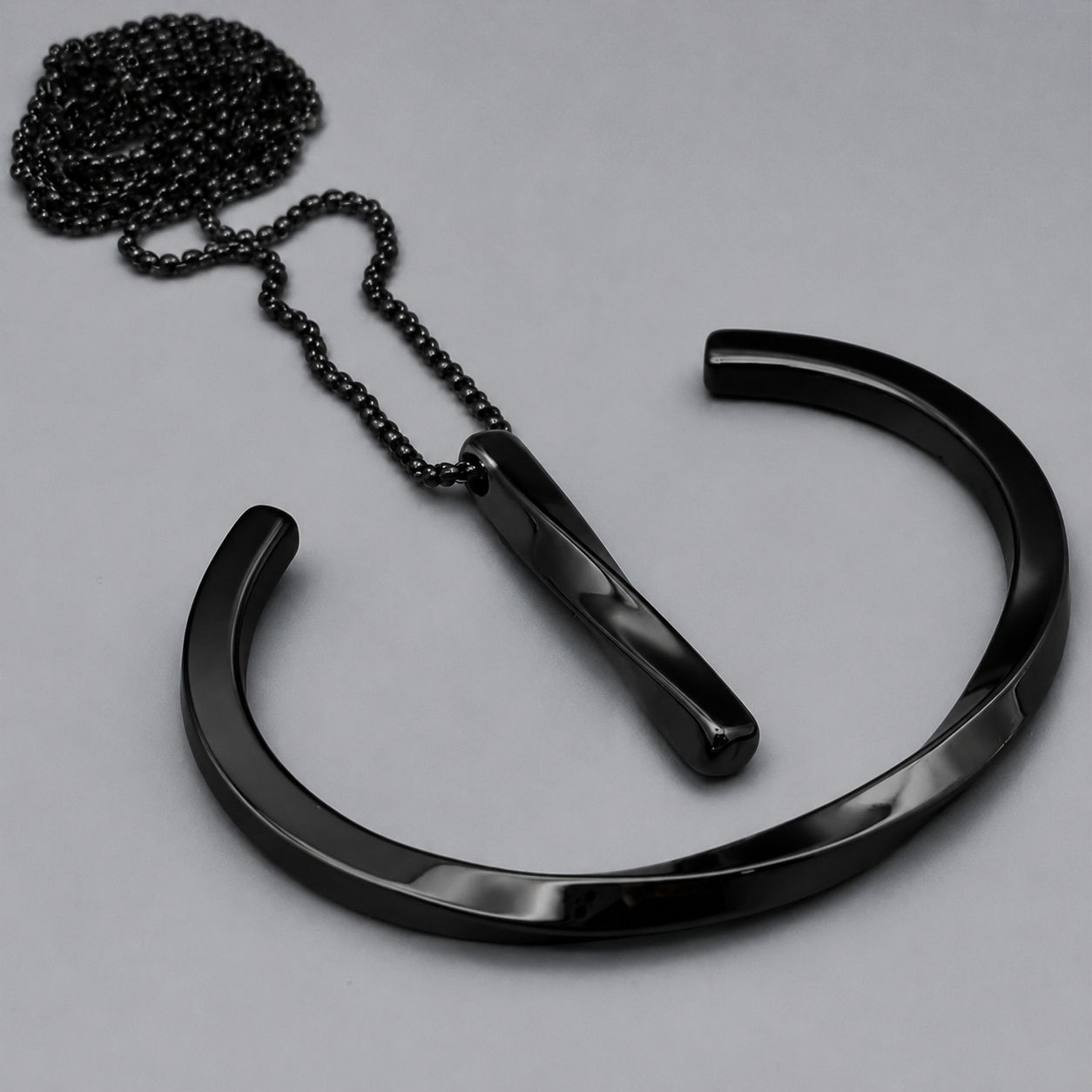 ست گردنبند و بنگل پیچ خورده ( مشکی )